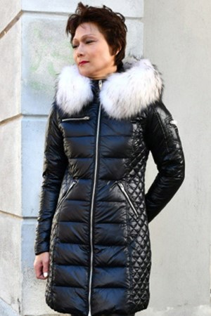 ROCKANDBLUE Dunjakke Style: Ciara. Silver Zipper. Lustrous Nylon. Black / Bleached Raccoon. Str, 40 & 44. Pre-Winther-Sale: 1.999,-