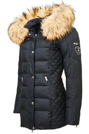 ​​ROCKANDBLUE dunjakke. Model: Beam Mid. Black/ Light Natrual Faux Fur.  Nice-To-Have: 2.399,-  Pre-Winther-Sale: 1.700,-