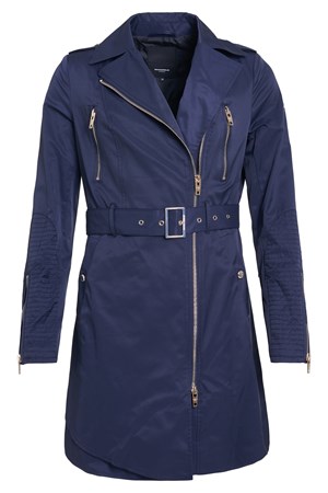 ROCKANDBLUE Trenchcoat. Style: Aura. Fave: Navy. OUTLET: 500,-