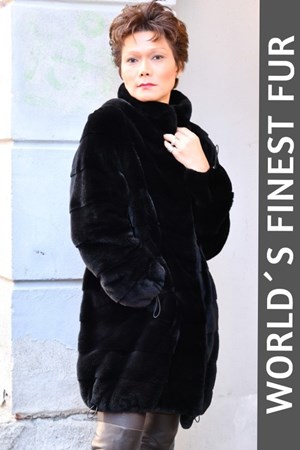 Levinsky Fur. Style: Rossario Sheared. Saga Mink / Kopenhagen Fur. Sc. Black Sheared/klippet Mink Fe. Str. S/M. Exclusive Pris: 29.995,- SALE: 15.000,-