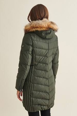 Saki Dame Dunjakke. Style: Evelyn Comfort. Fås op til str. 54. Army. Best Price: 3.199,- Pre-Winther-Sale: 2.559,-