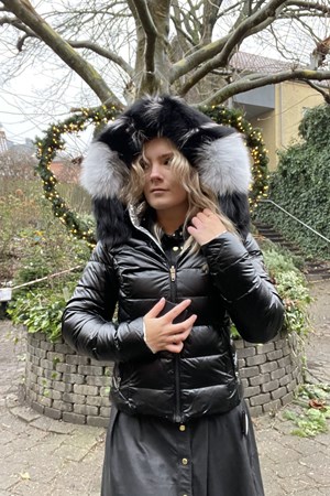 LIMITED EDITION. ROCKANDBLUE Dunjakke. Style: Chill FX. Reversibel. Army / Silver / Fox. Obs! Uden Pels. Str. 38, 40 & 42 . Limited Edtion: 3.999,- Spar: 30% - Pre-Winther-Sale: 2.799,-