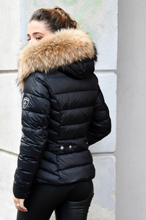ROCKANDBLUE Dunjakke. Style: Chill. Black / Natur Raccoon. Spar: 20%. V.I.P. Pris:  2.159,-