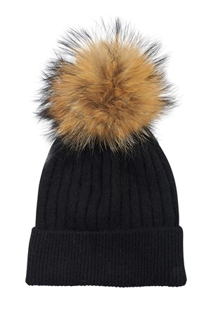 ROCKANDBLUE Pom Pom Hue. Model: Freja. Black / Natural Raccoon. We Love: 299,- V.I.P. Pris : 239,-