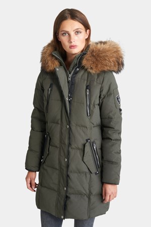 ROCKANDBLUE Dunjakke. Style: Artica. Olive Night / Rabbit / Raccoon. Str. 34. Need-To-Have: 3.999,- Pre-Winther-Sale: 3.199,- / Faux Fur: 2.719,-