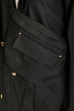​Notyz Raincoat. Style 40.357. Black / Gold Zipper. Must Have: 999,- Spar: 20% V.I.P. Followers