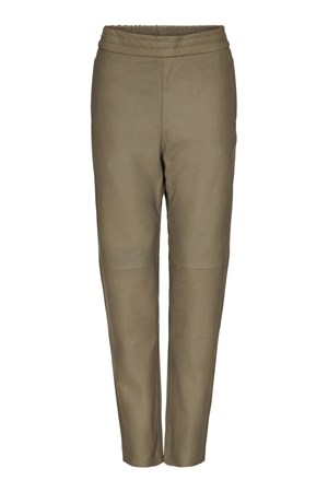 ​​Butterfly Skindbukser. Style. 10.0121. Olive. Gede Nappalon. Must Have: 1.800,- (10% V.I.P. Rabat)