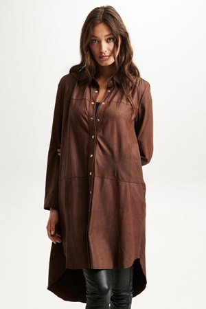 Notyz Dame Skindjakke. Style: 11.112. Carob Brown / Gold Buttons. Must Have: 1.899,-  Spar: 10% V.I.P. Rabat