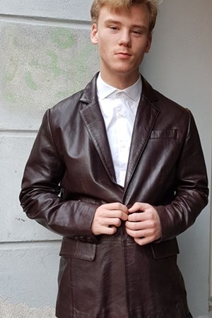 Maddox Herre Skindjakke. Style: Julio. Colour: Antik Brown. For Ever-Green: 2.600,- (V.I.P. Pris: 2.160,-)
