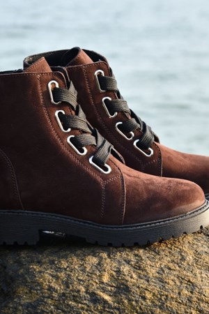 Bella Moda Boots. Style: V-23653. Chocolate / Nubuck. Must have. 1.299,- (Spar 10% V.I.P.. member)